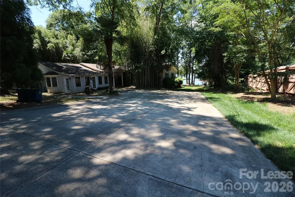 4589 Giles Avenue Sherrills Ford NC 28673