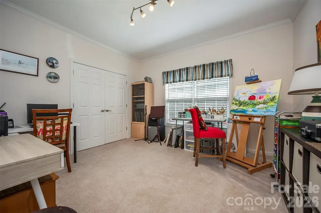34 Middle Street Hendersonville NC 28792