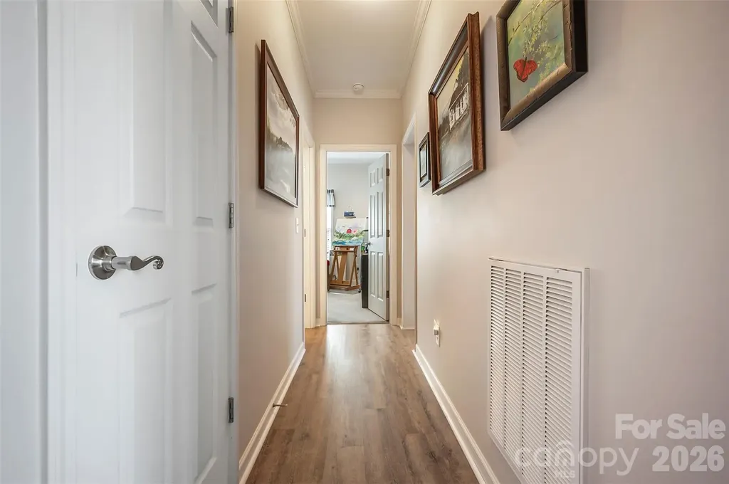34 Middle Street Hendersonville NC 28792