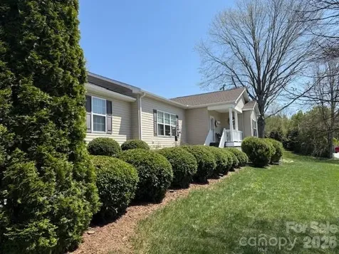34 Middle Street Hendersonville NC 28792