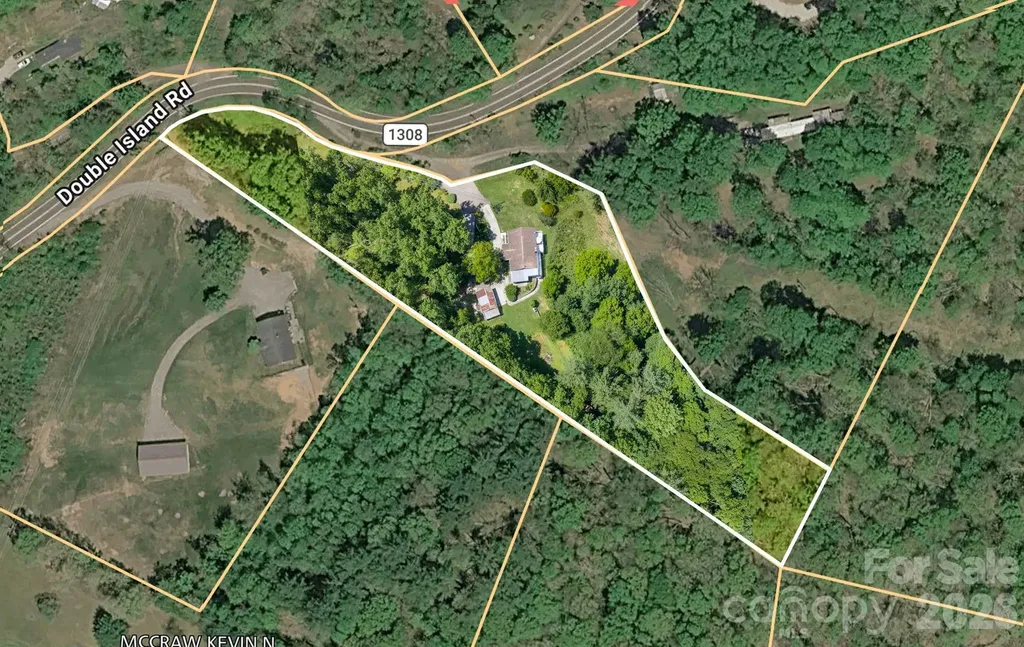 30 Reeves Drive Burnsville NC 28714