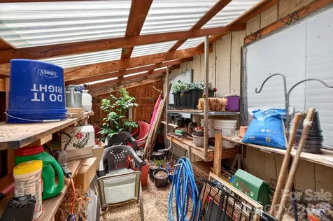 30 Reeves Drive Burnsville NC 28714