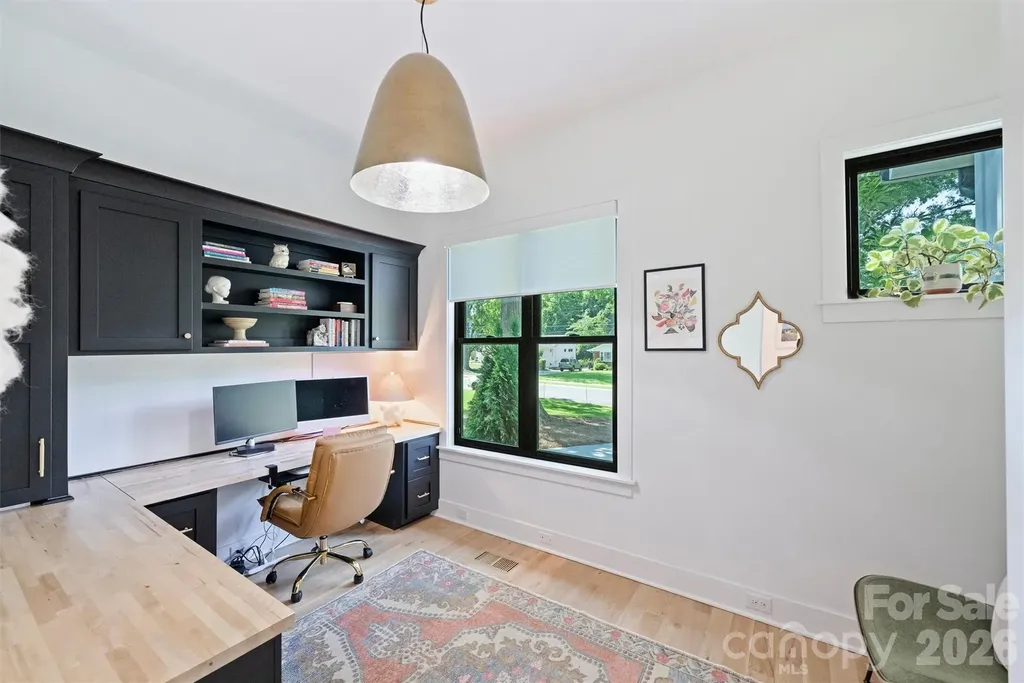 1241 Heather Lane Charlotte NC 28209