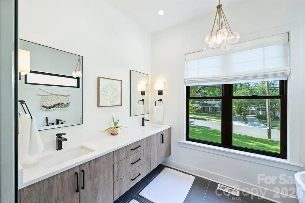 1241 Heather Lane Charlotte NC 28209