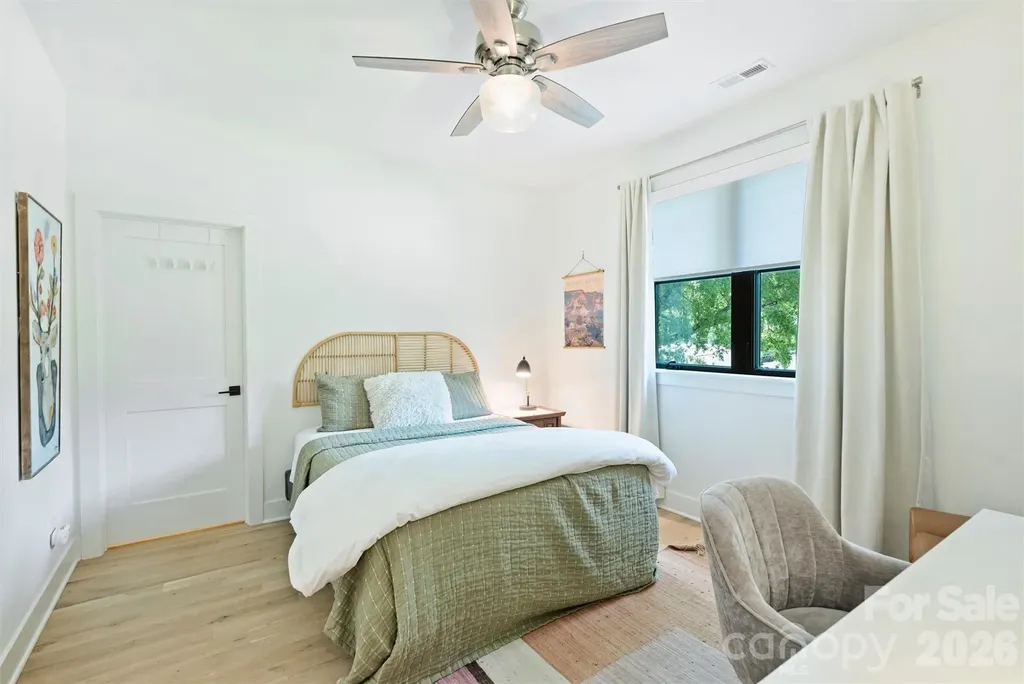 1241 Heather Lane Charlotte NC 28209