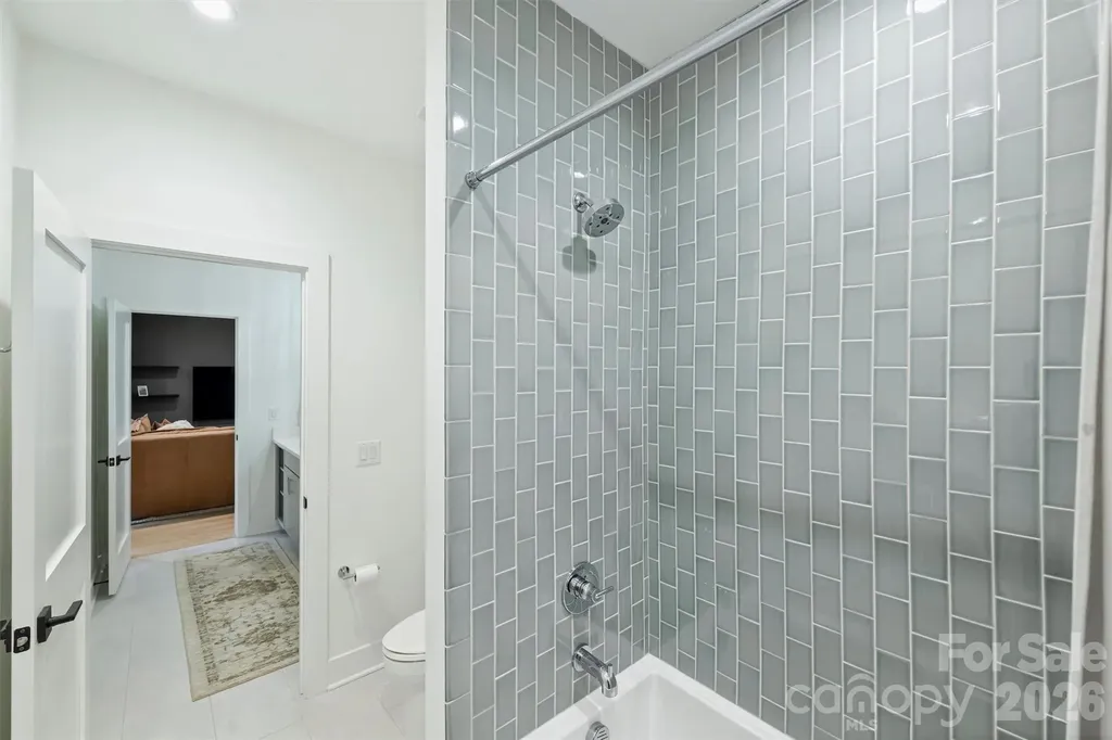 1241 Heather Lane Charlotte NC 28209