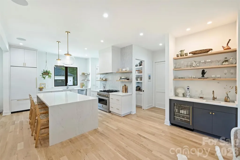1241 Heather Lane Charlotte NC 28209