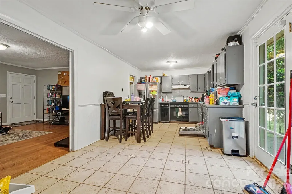 124 Riley Road Dallas NC 28034