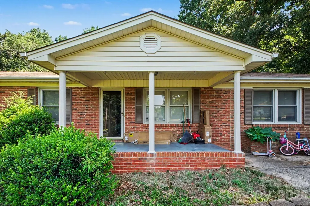 124 Riley Road Dallas NC 28034
