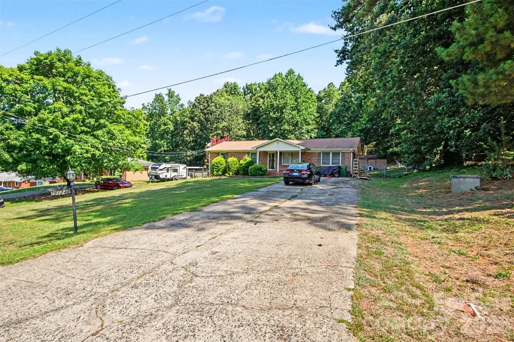 124 Riley Road Dallas NC 28034