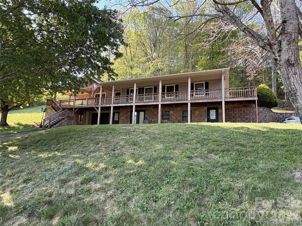 299 Mcdowell Lane Burnsville NC 28714