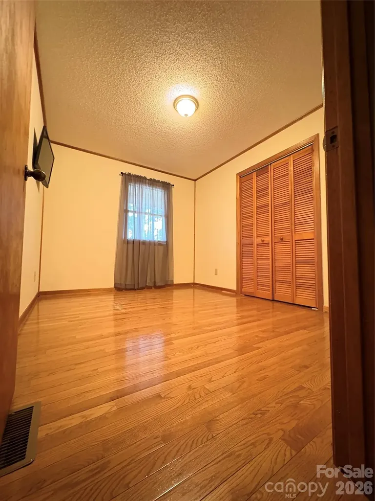 299 Mcdowell Lane Burnsville NC 28714