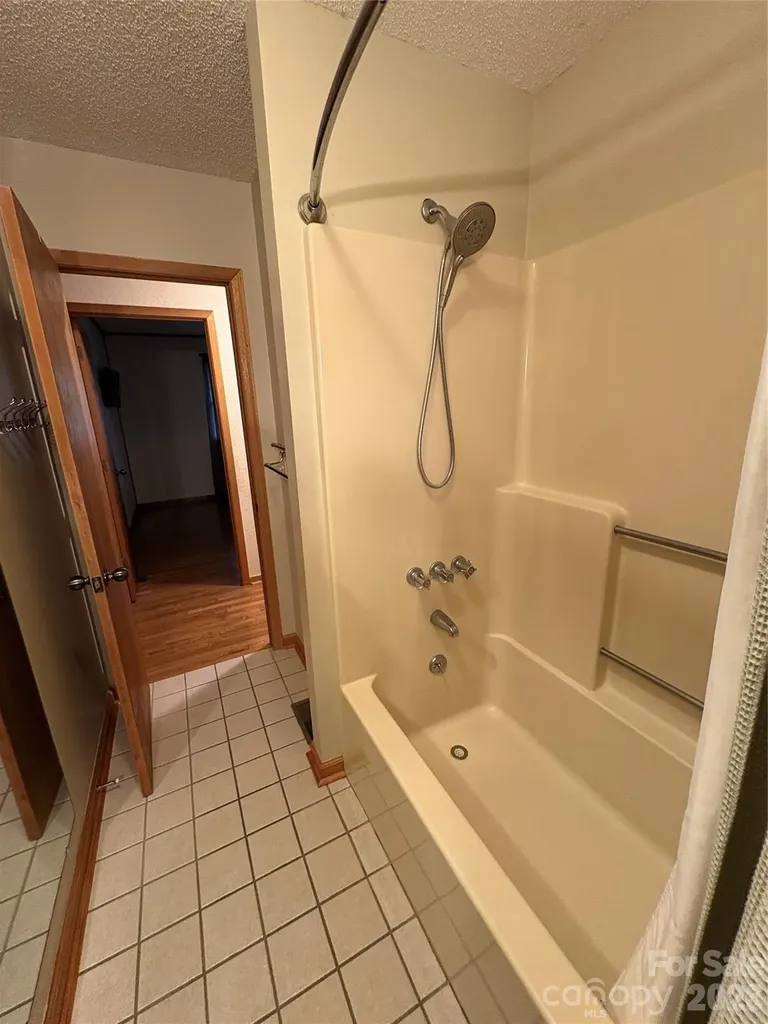299 Mcdowell Lane Burnsville NC 28714