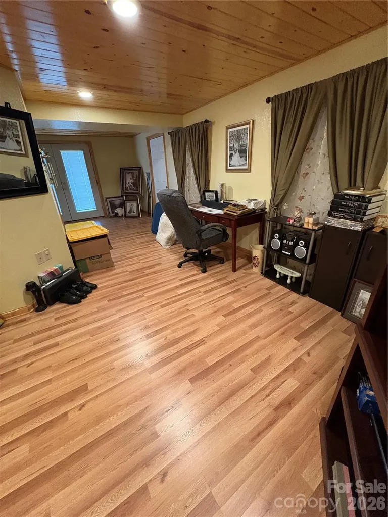 299 Mcdowell Lane Burnsville NC 28714