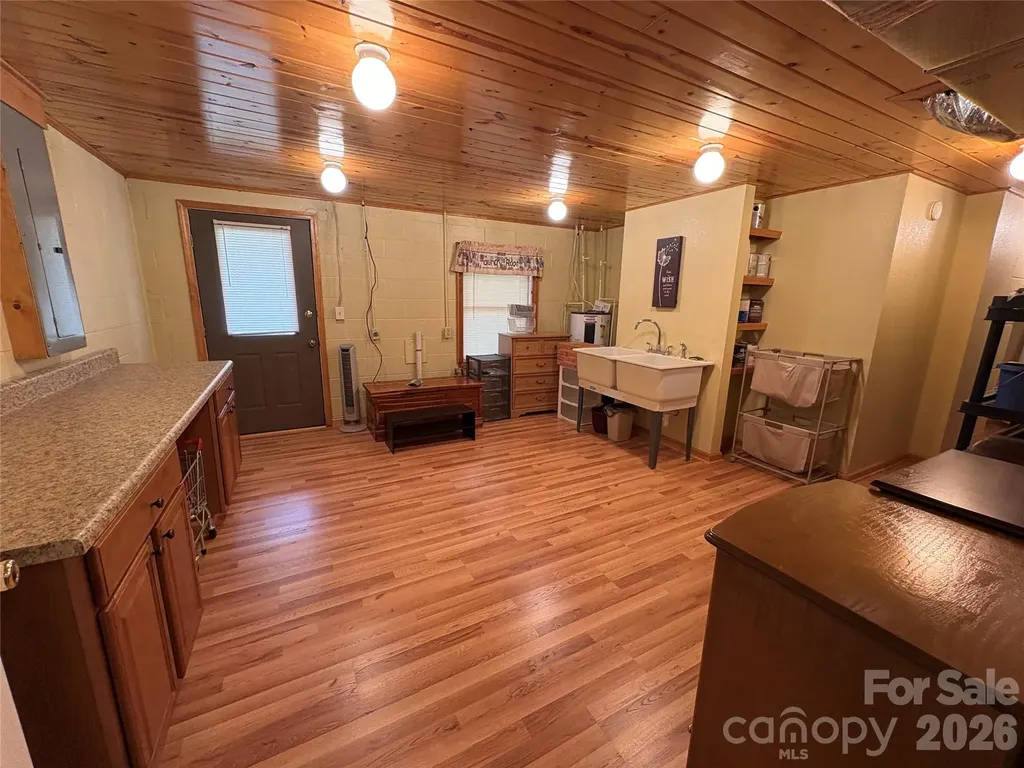 299 Mcdowell Lane Burnsville NC 28714