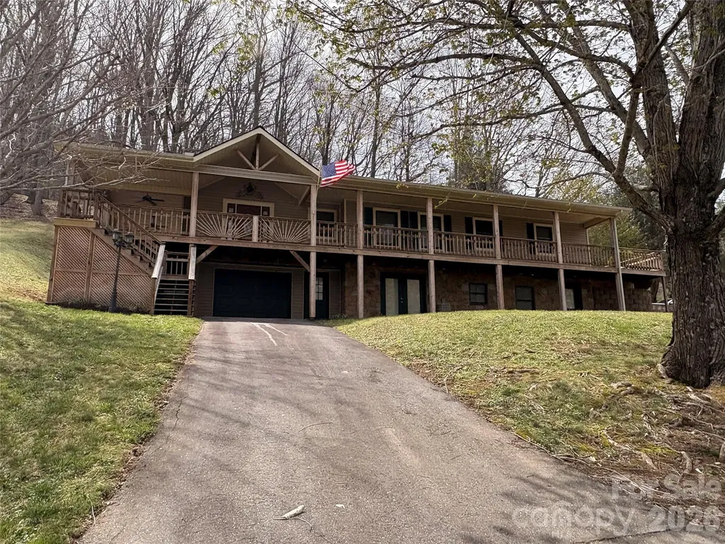 299 Mcdowell Lane Burnsville NC 28714