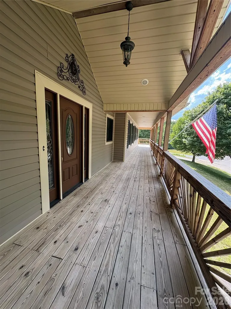 299 Mcdowell Lane Burnsville NC 28714