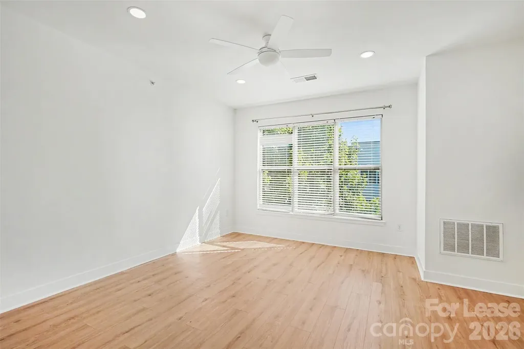 1032 Skyline View Way Charlotte NC 28204