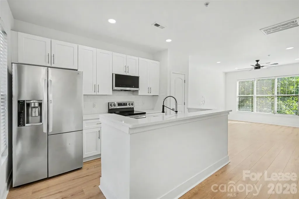 1032 Skyline View Way Charlotte NC 28204
