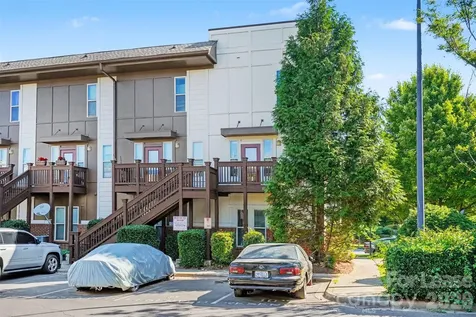 1032 Skyline View Way Charlotte NC 28204