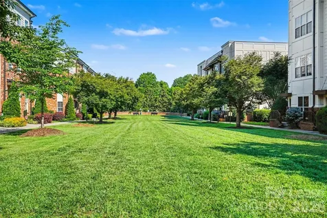 1032 Skyline View Way Charlotte NC 28204