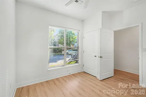 1032 Skyline View Way Charlotte NC 28204