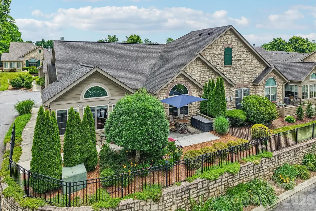 174 Summerfield Place Flat Rock NC 28731