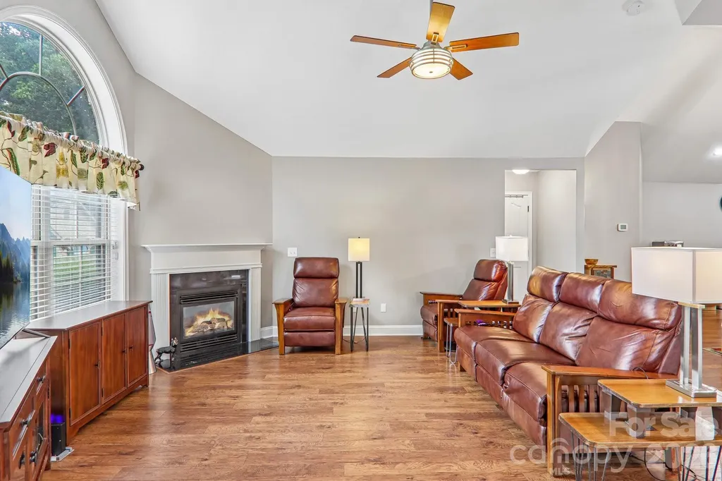 174 Summerfield Place Flat Rock NC 28731