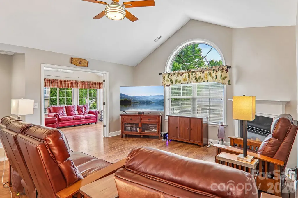 174 Summerfield Place Flat Rock NC 28731