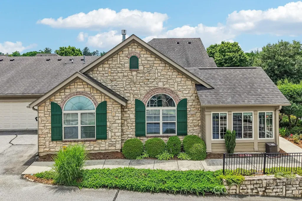 174 Summerfield Place Flat Rock NC 28731