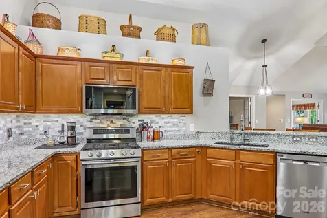174 Summerfield Place Flat Rock NC 28731