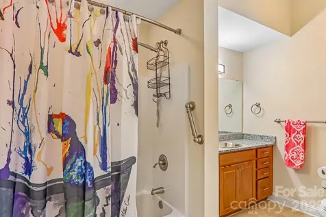 174 Summerfield Place Flat Rock NC 28731