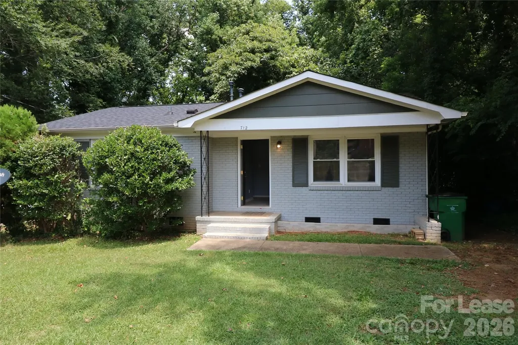 712 Edgegreen Drive Charlotte NC 28217