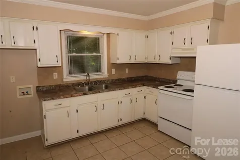 712 Edgegreen Drive Charlotte NC 28217