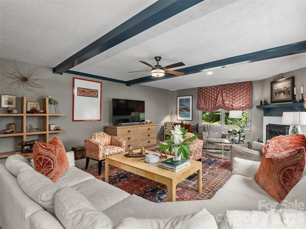 122 Brandon Road Hendersonville NC 28739