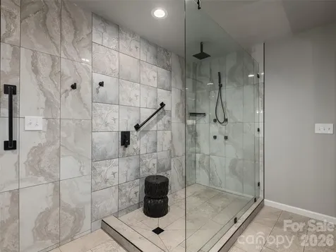 122 Brandon Road Hendersonville NC 28739
