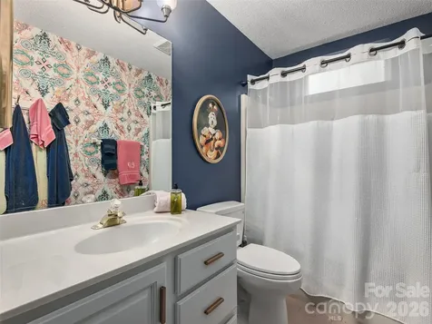 122 Brandon Road Hendersonville NC 28739