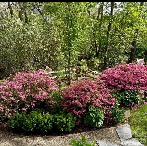 122 Brandon Road Hendersonville NC 28739
