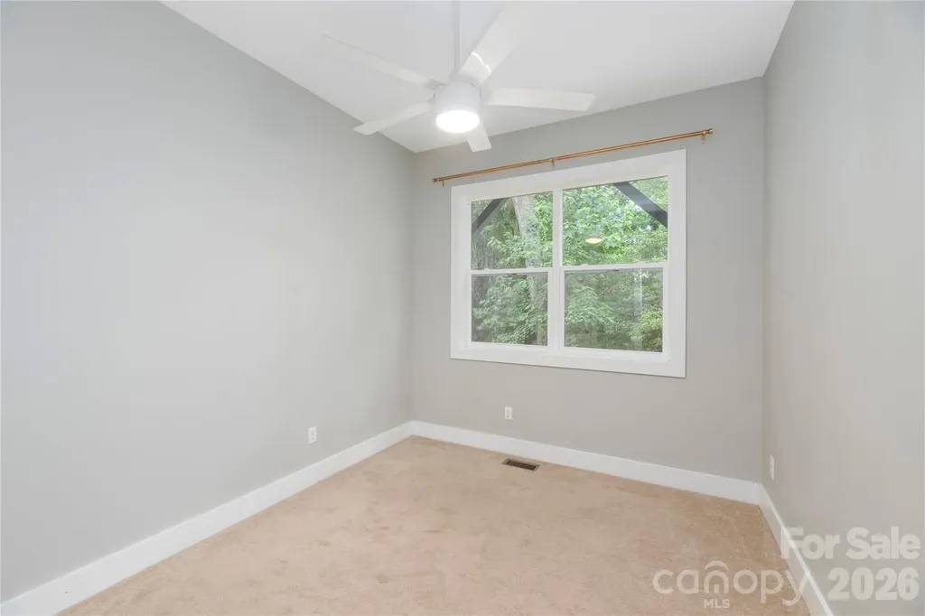 39 Hubbard Avenue Asheville NC 28806