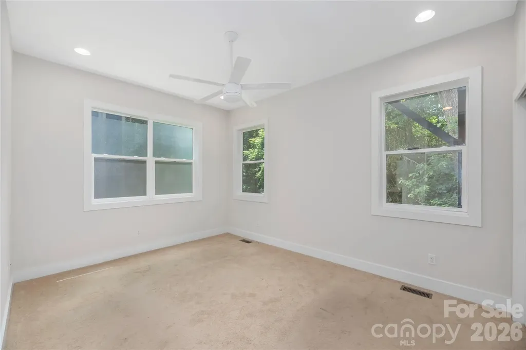 39 Hubbard Avenue Asheville NC 28806