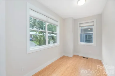 39 Hubbard Avenue Asheville NC 28806