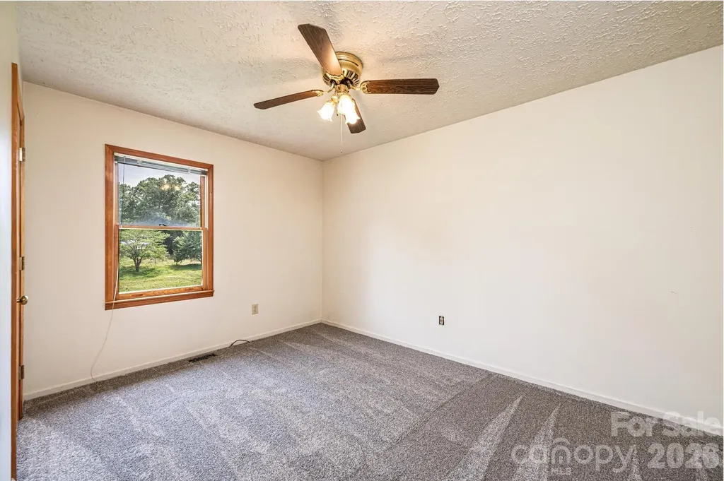 1697 Denver Court Lenoir NC 28645