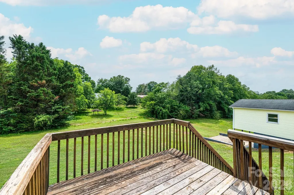 1697 Denver Court Lenoir NC 28645
