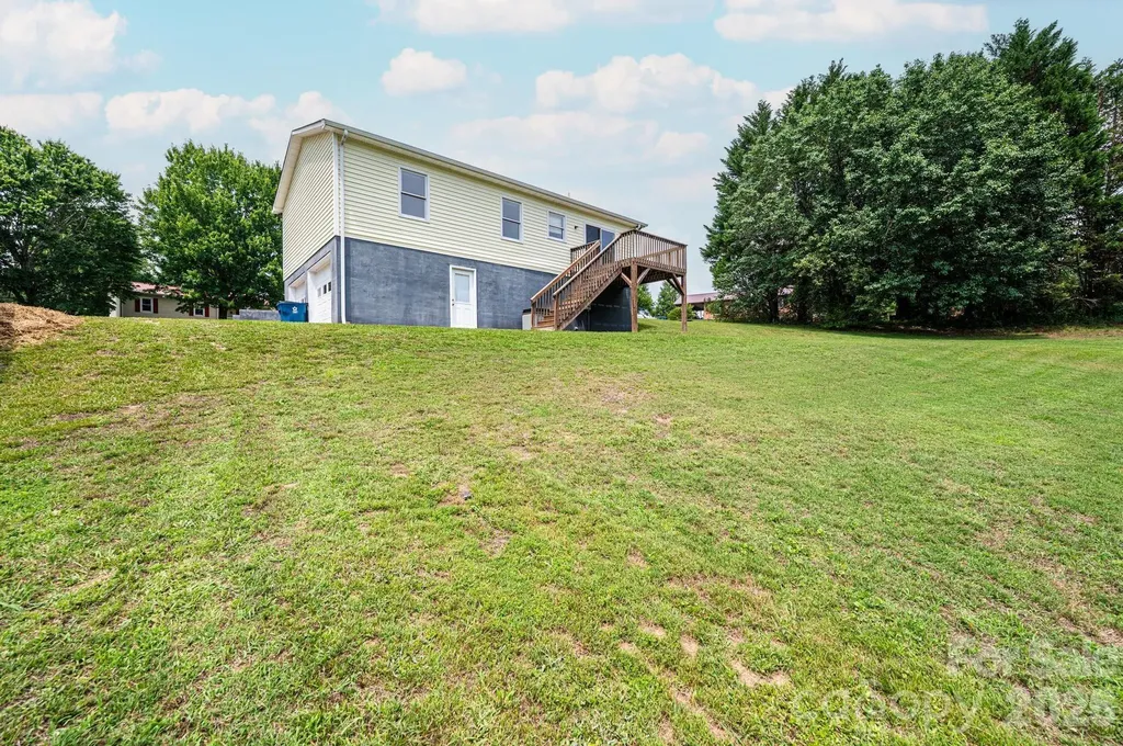 1697 Denver Court Lenoir NC 28645