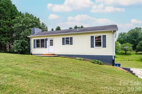1697 Denver Court Lenoir NC 28645