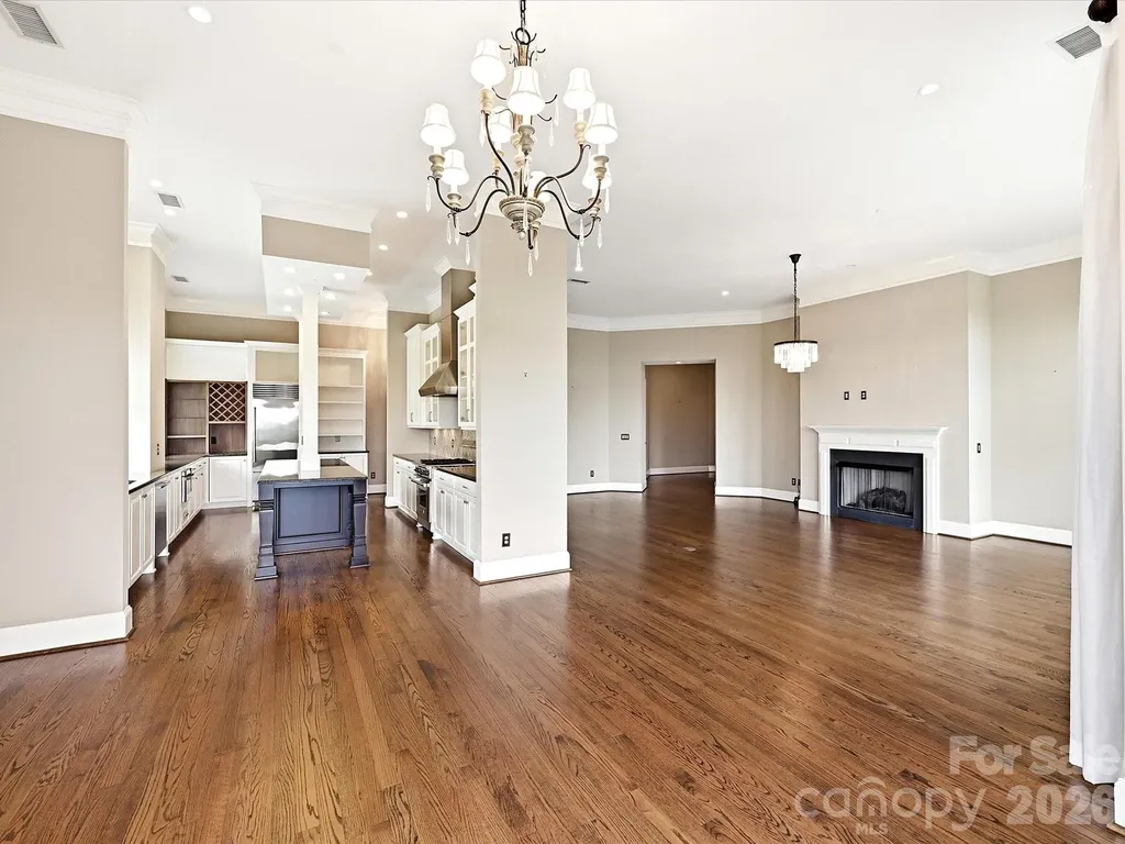 2823 Providence Road Charlotte NC 28211