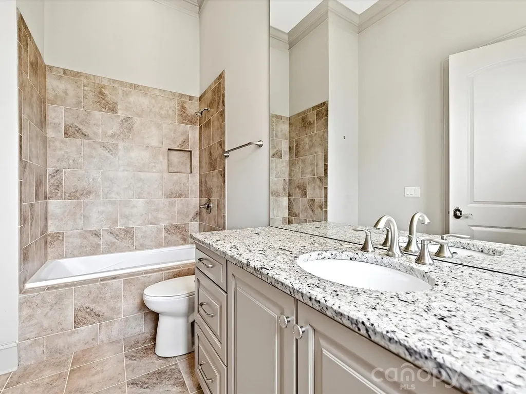 2823 Providence Road Charlotte NC 28211