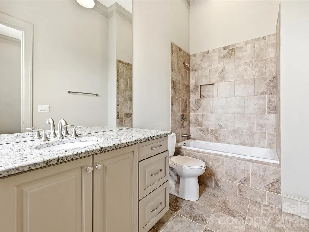 2823 Providence Road Charlotte NC 28211