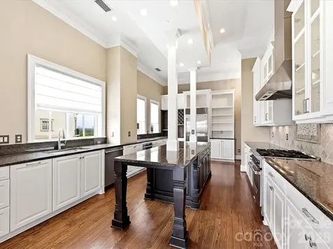 2823 Providence Road Charlotte NC 28211