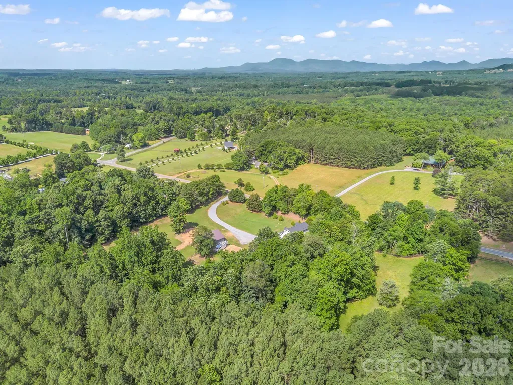 271 Collinsville Road Columbus NC 28722